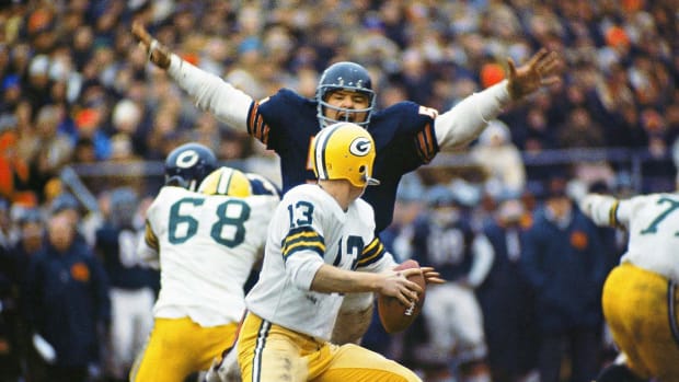 1968-1215-Dick-Butkus-Don-Horn-017074642.jpg